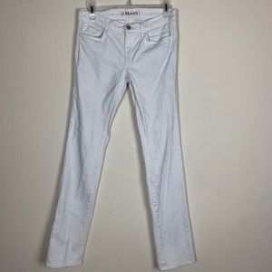 J Brand- “Cigarette Leg” White Jeans size 26